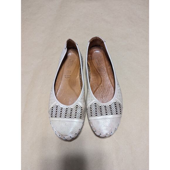 Spring Step Kenyetta Leather Ballet Flats Slip On Shoes Cut Out Perforated Tan - Picture 6 of 10